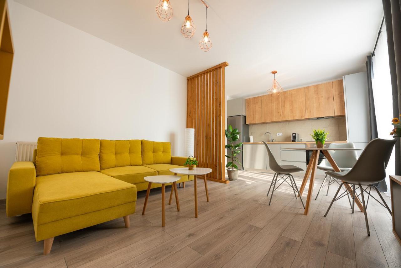 Art Apartment Târgu-Mureş Exteriör bild
